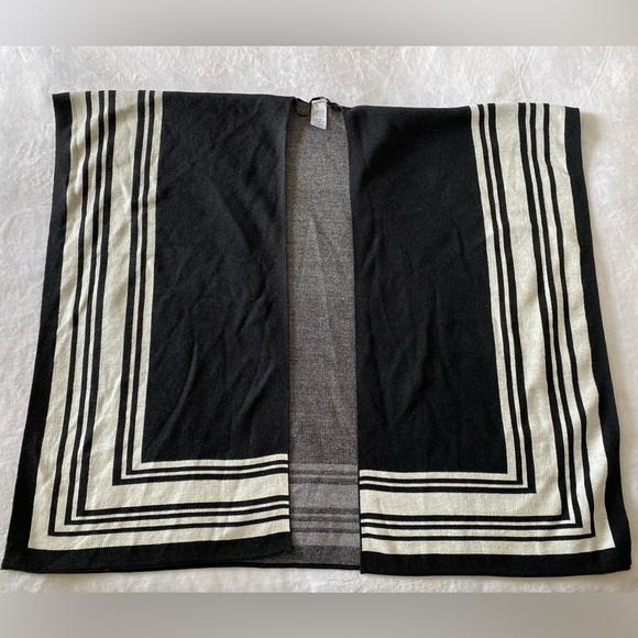 Time And Tru Women’s Wrap, One Size Shawl - Picture 1 of 5